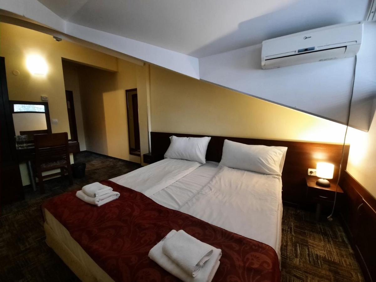 Balkan Hotel Chiflik Esterno foto
