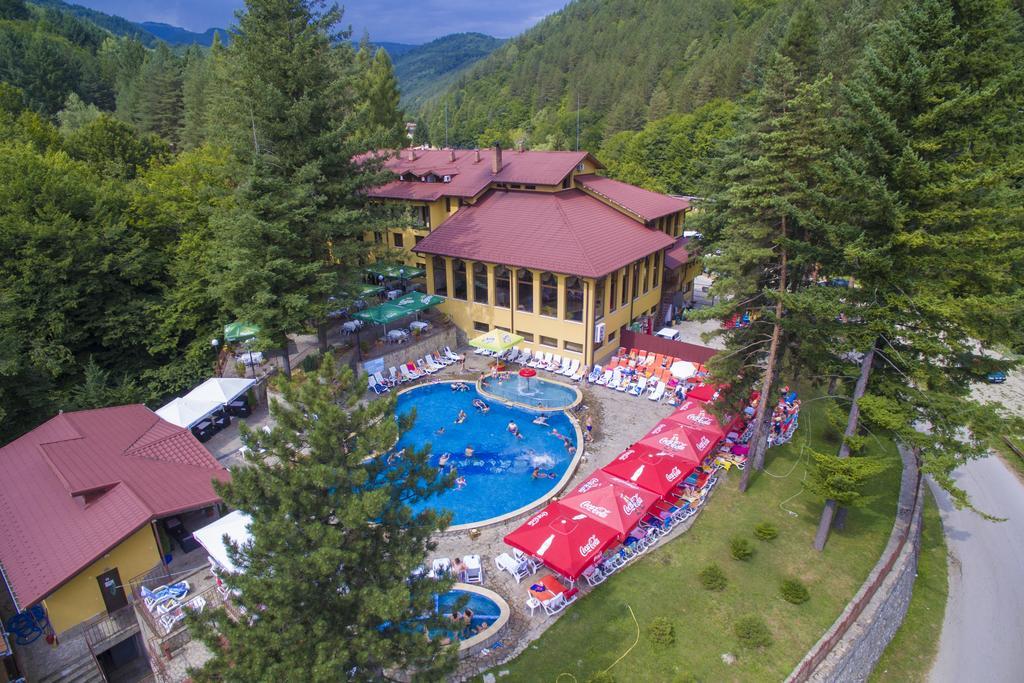 Balkan Hotel Chiflik Esterno foto